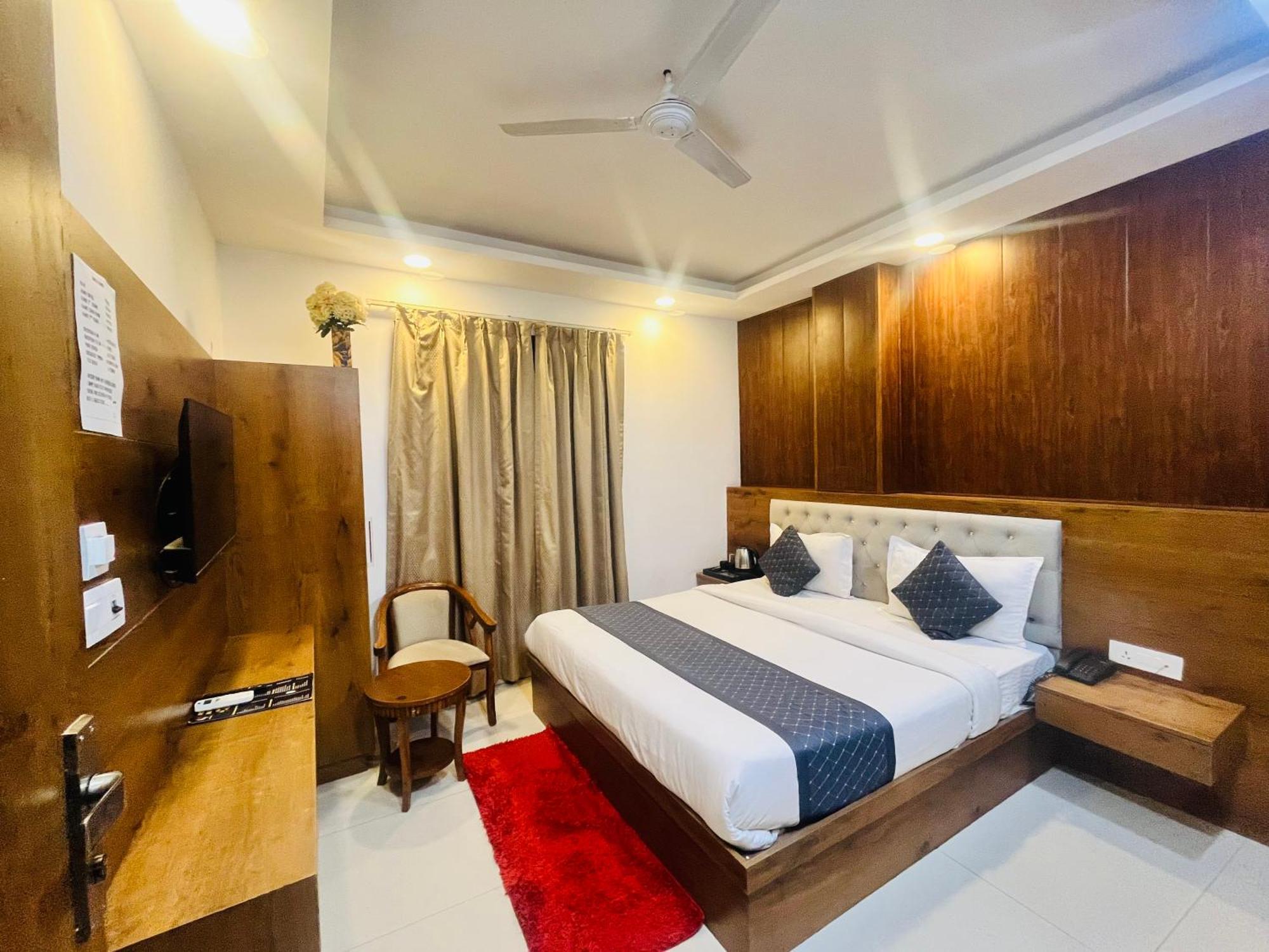 Hotel Olive Near Delhi Airport