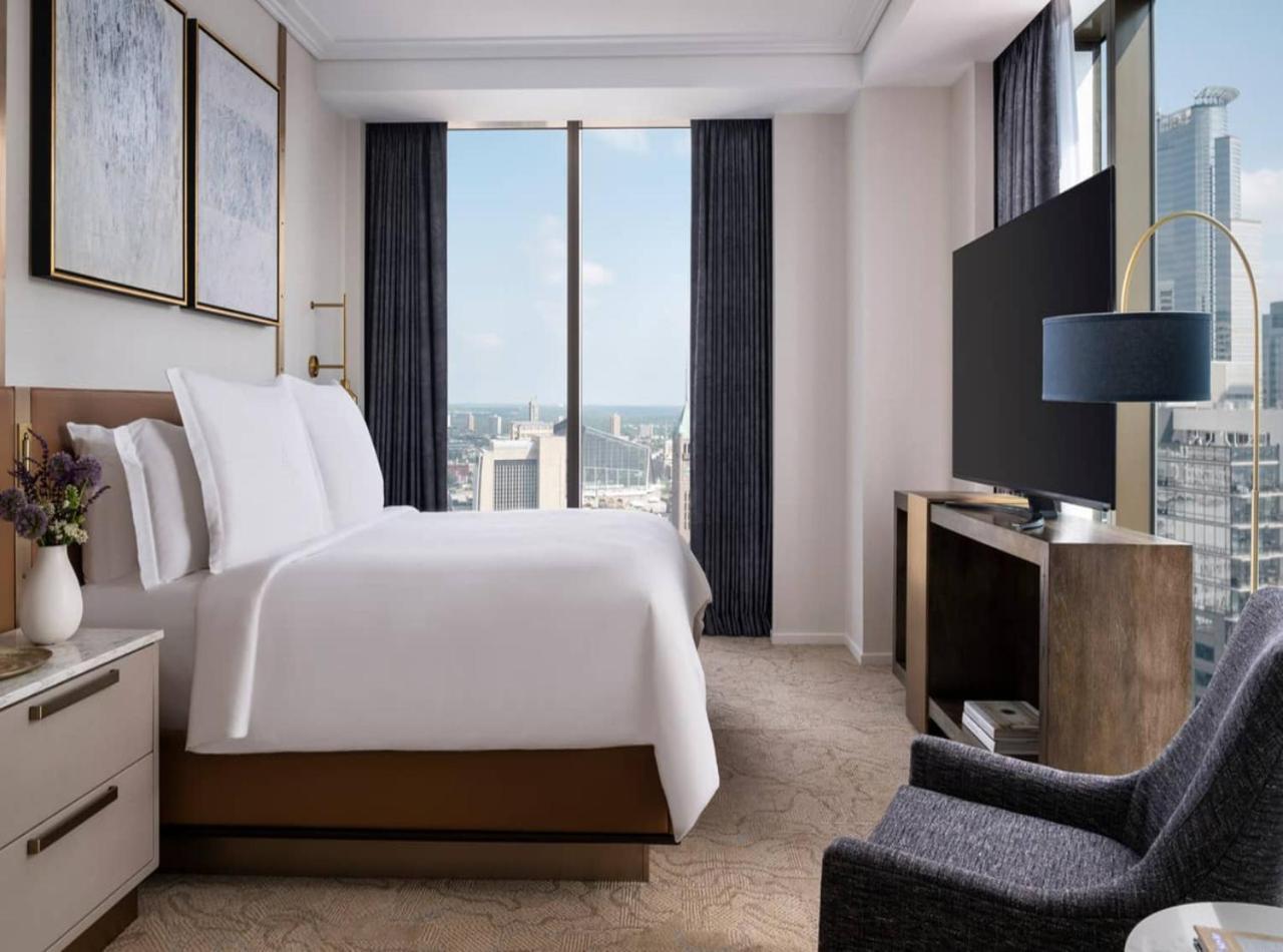 Olive Near Delhi Airport Hotel 4*