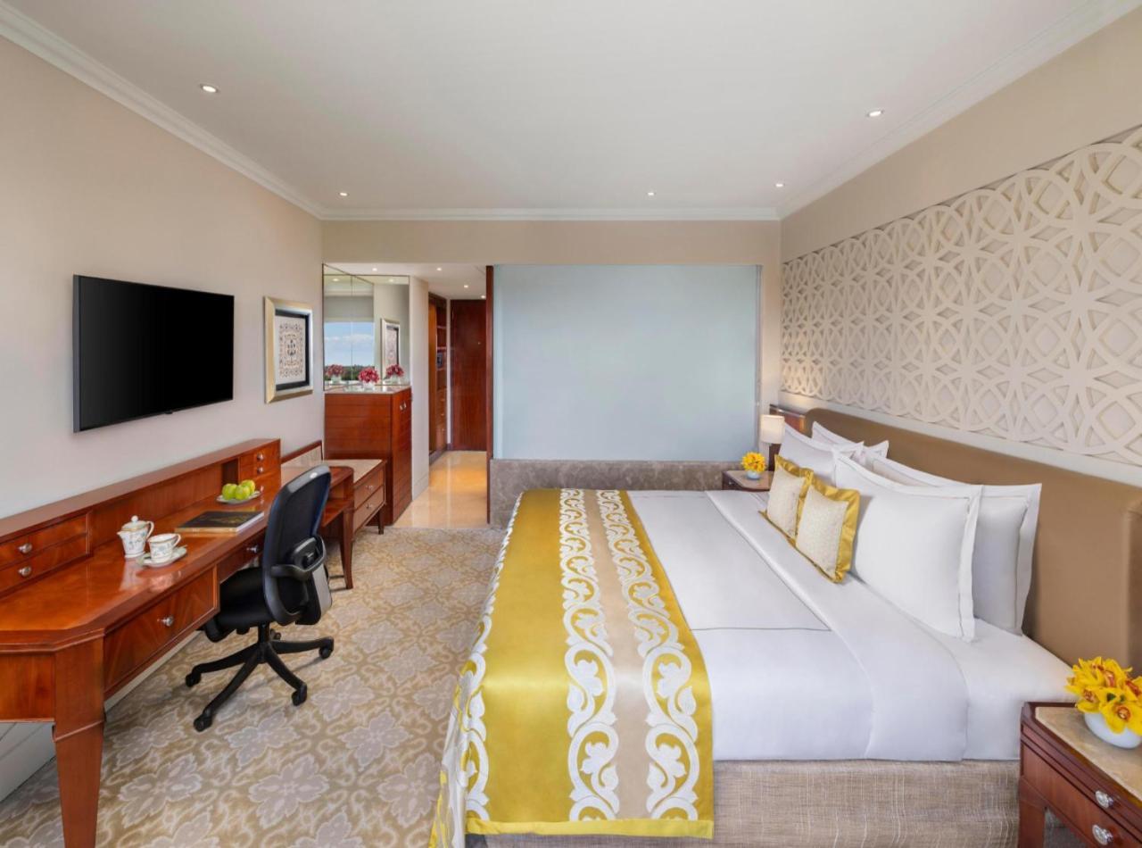 Hotel Olive Near Delhi Airport 4*